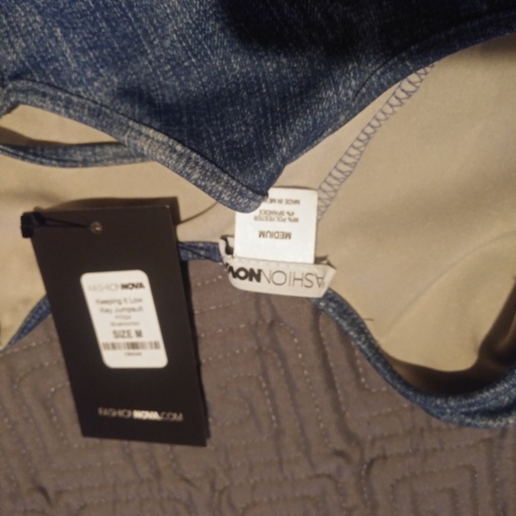 Jumpsuit - Picture 4 of 6